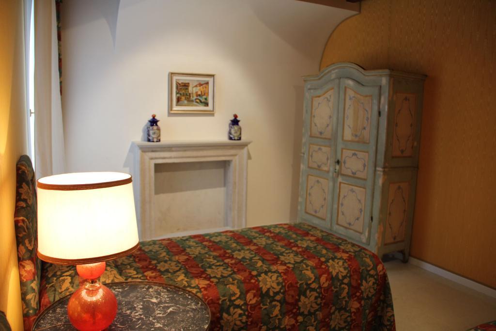 Sarai Apartments Venedig Rum bild