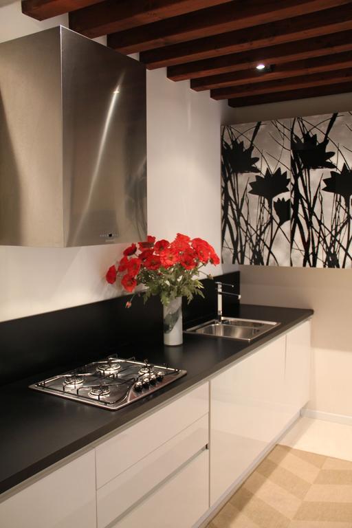 Sarai Apartments Venedig Rum bild